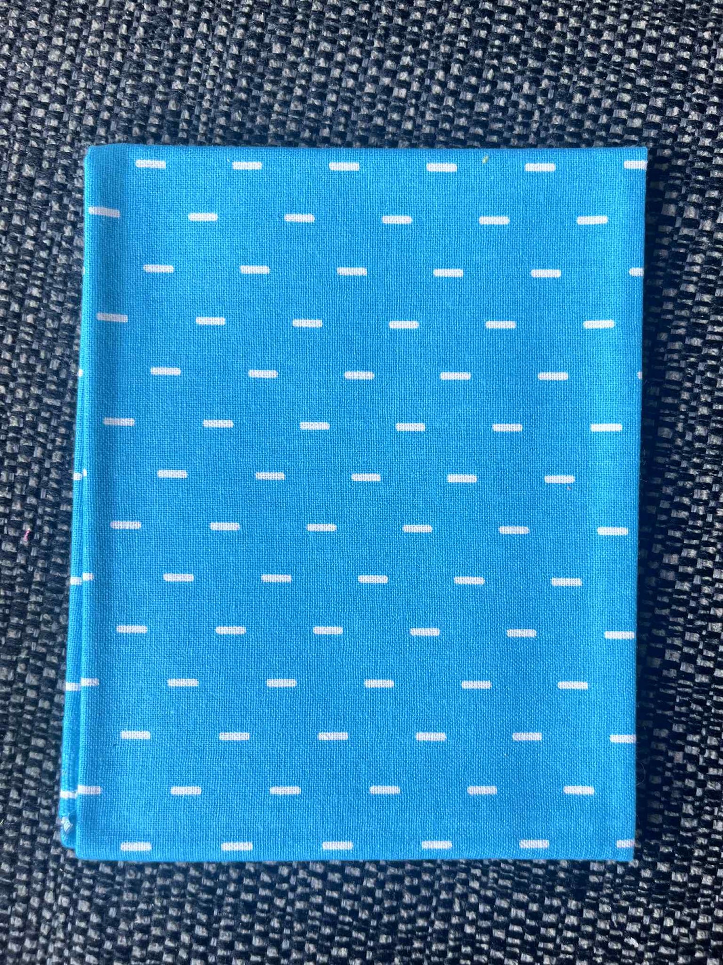 Pick & Mix dash fat quarters - 100% Cotton