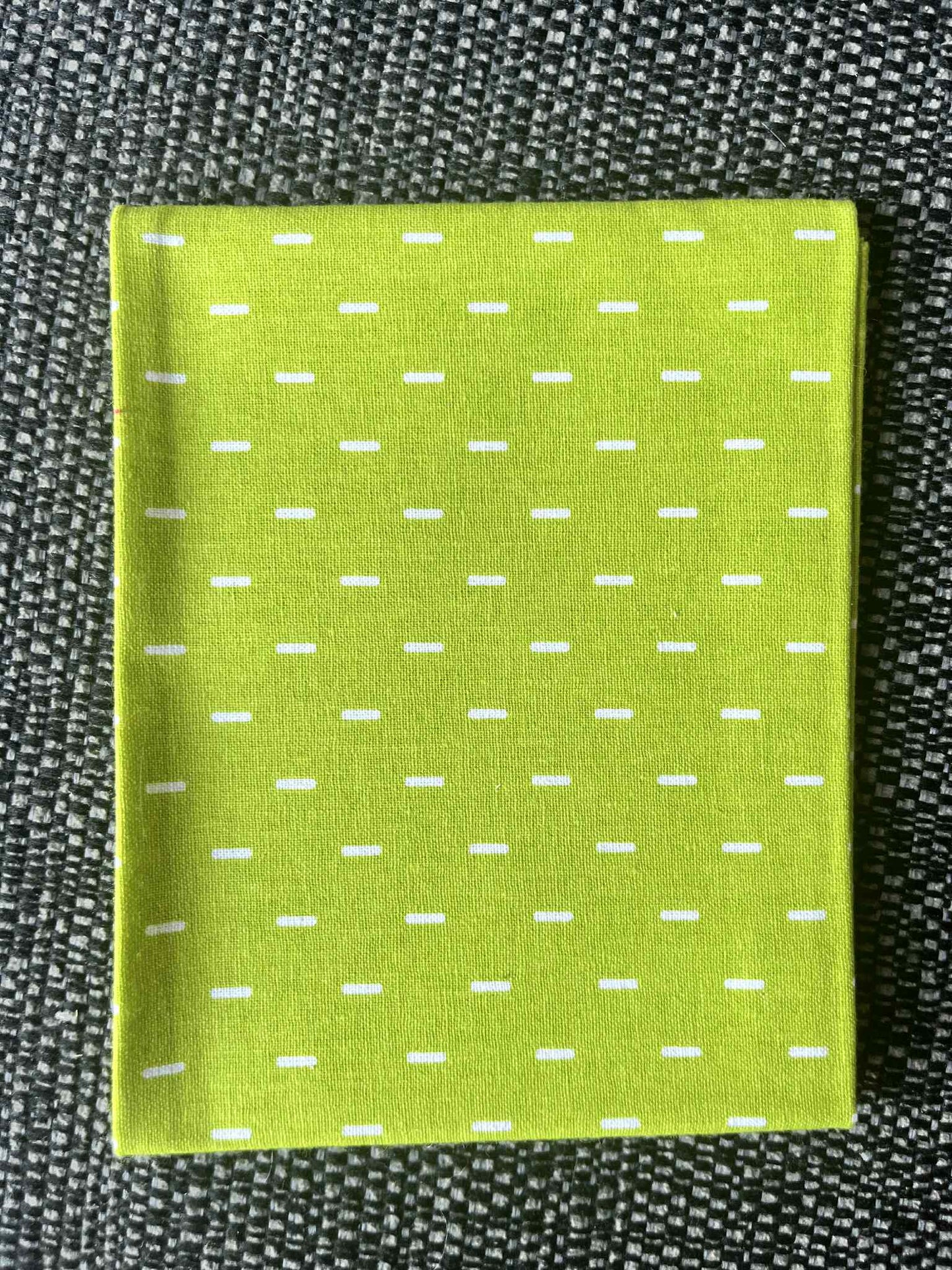 Pick & Mix dash fat quarters - 100% Cotton