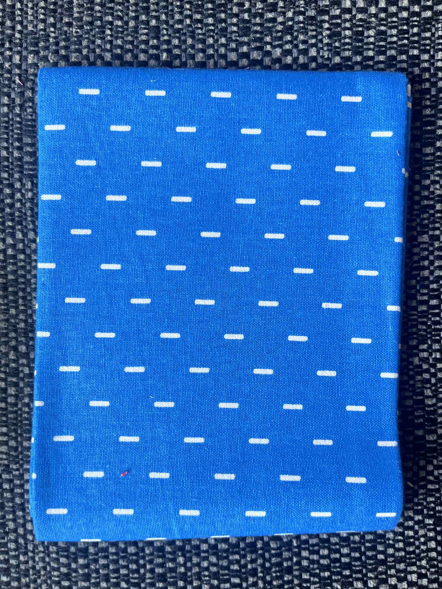 Pick & Mix dash fat quarters - 100% Cotton